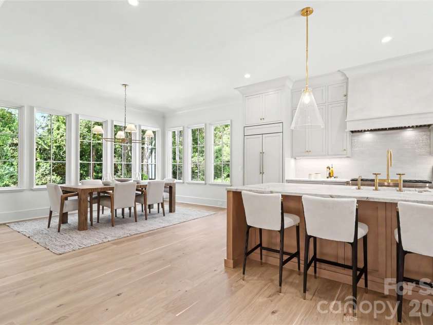 932 Heather Lane, Charlotte, NC 28209.  MLS# CAR4423806, YatesRealty ID 52467. 