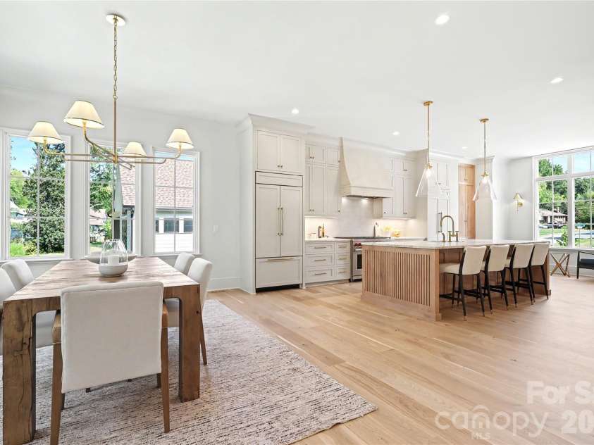 932 Heather Lane, Charlotte, NC 28209.  MLS# CAR4423806, YatesRealty ID 52467. 