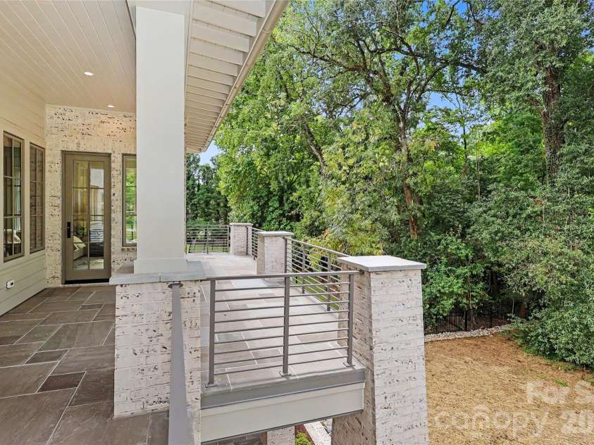 932 Heather Lane, Charlotte, NC 28209.  MLS# CAR4423806, YatesRealty ID 52467. 