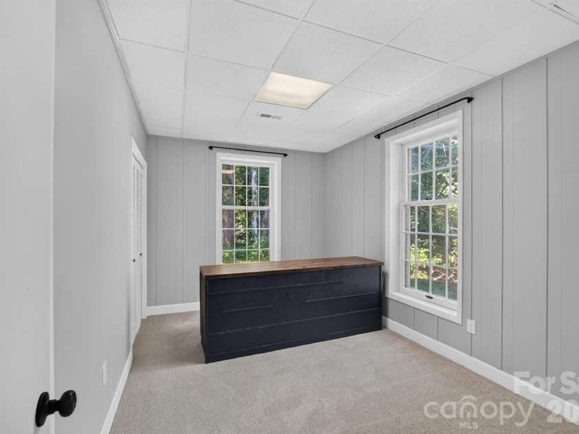 935 Ridgewood Drive, Lenoir, NC 28645.  MLS# CAR4423060, YatesRealty ID 52468. 