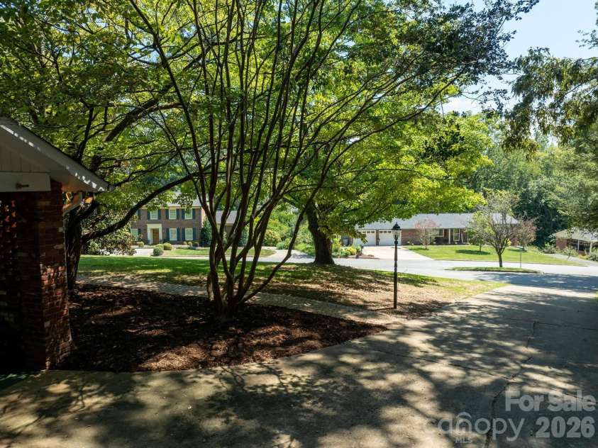 935 Ridgewood Drive, Lenoir, NC 28645.  MLS# CAR4423060, YatesRealty ID 52468. 