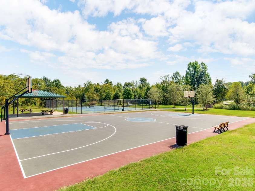 12110 Westbranch Parkway, Davidson, NC 28036.  MLS# CAR4423144, YatesRealty ID 52469. 