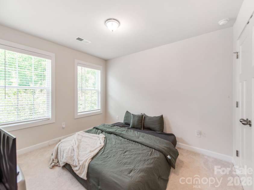 12110 Westbranch Parkway, Davidson, NC 28036.  MLS# CAR4423144, YatesRealty ID 52469. Bedroom # 3