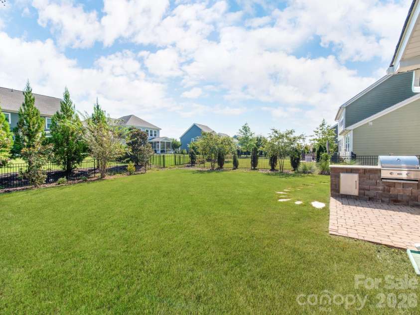 12110 Westbranch Parkway, Davidson, NC 28036.  MLS# CAR4423144, YatesRealty ID 52469. Fenced in backyard
