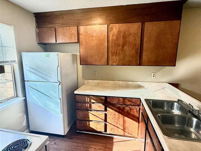 3959 Briarhill Drive, Charlotte, NC 28215.  MLS# CAR4214956, YatesRealty ID 5247. Kitchen