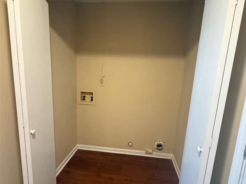 3959 Briarhill Drive, Charlotte, NC 28215.  MLS# CAR4214956, YatesRealty ID 5247. Laundry Closet -Main Level