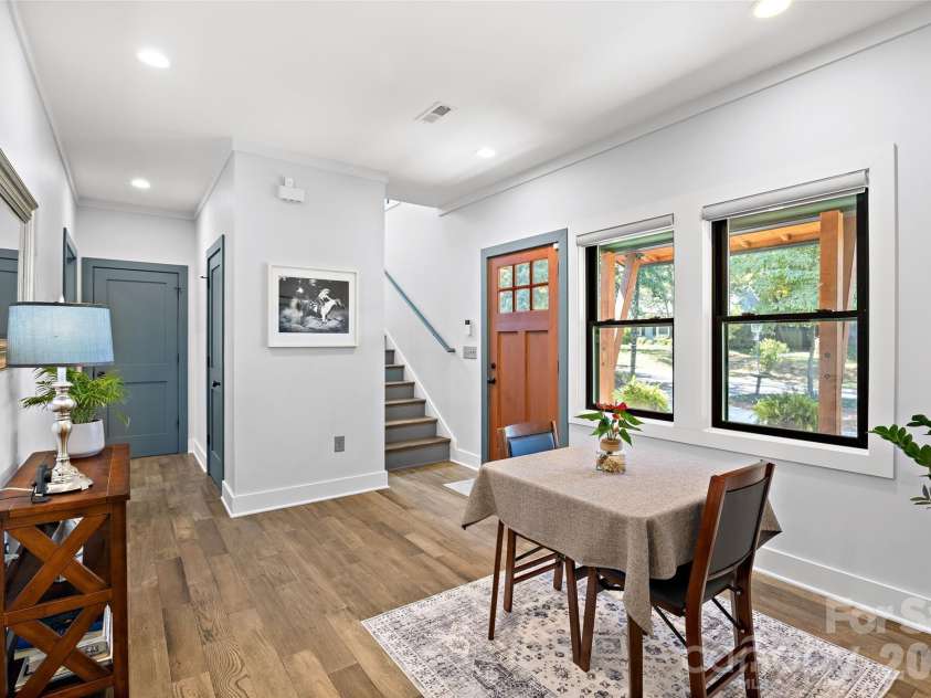 1518 Ivey Drive, Charlotte, NC 28205.  MLS# CAR4420824, YatesRealty ID 52474. 