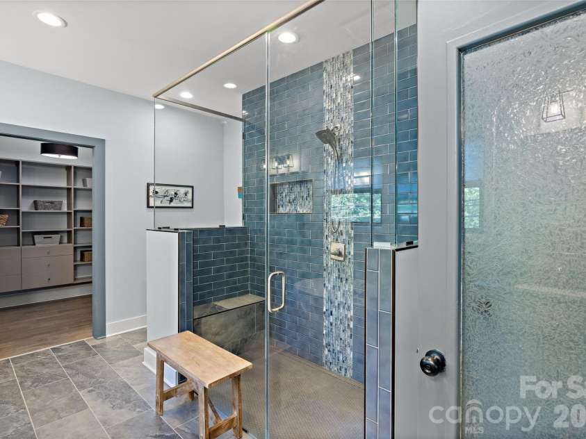 1518 Ivey Drive, Charlotte, NC 28205.  MLS# CAR4420824, YatesRealty ID 52474. 