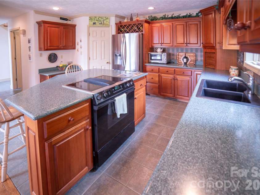 15809 US 221 None, Marion, NC 28752.  MLS# CAR4418221, YatesRealty ID 52475. 