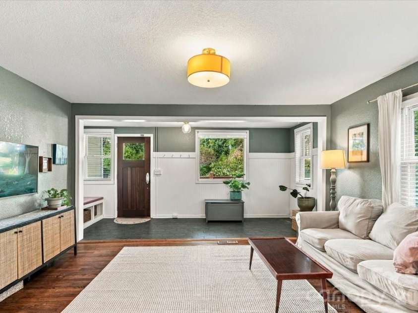 94 Pressley Avenue, Brevard, NC 28712.  MLS# CAR4418924, YatesRealty ID 52476. 