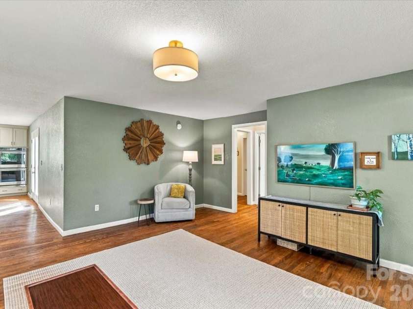 94 Pressley Avenue, Brevard, NC 28712.  MLS# CAR4418924, YatesRealty ID 52476. 