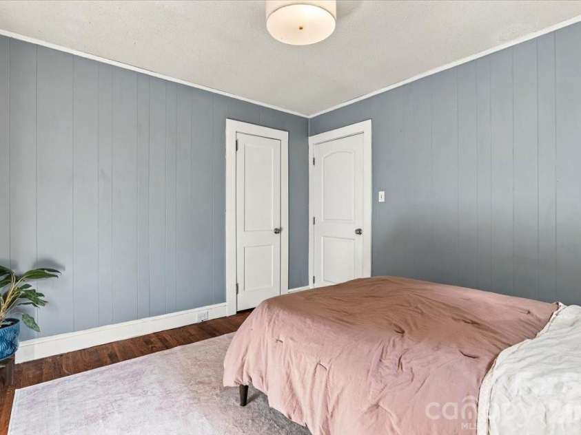 94 Pressley Avenue, Brevard, NC 28712.  MLS# CAR4418924, YatesRealty ID 52476. 