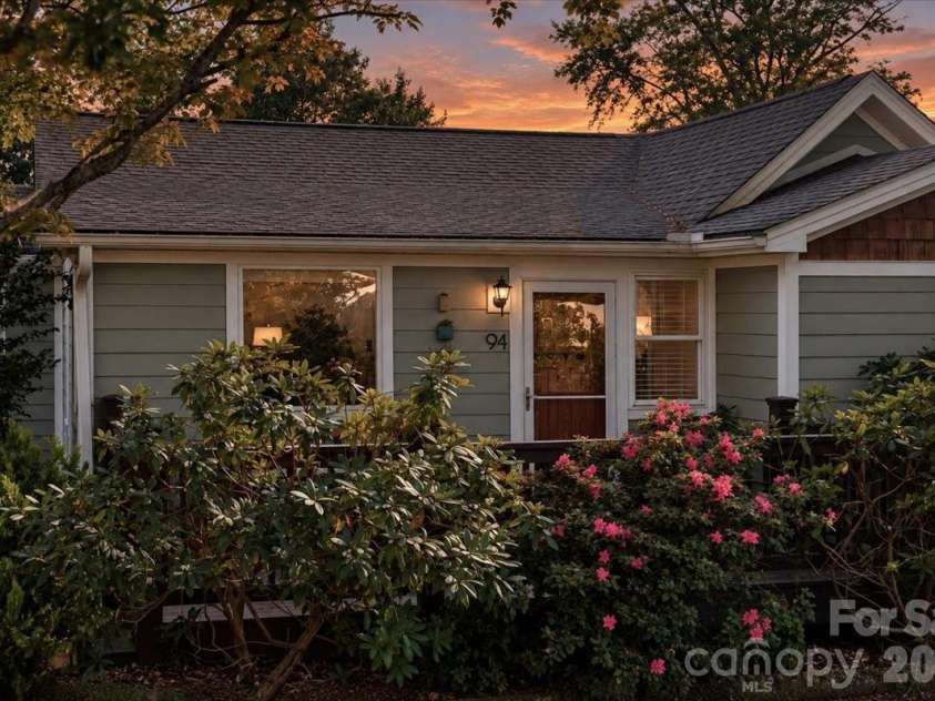 94 Pressley Avenue, Brevard, NC 28712.  MLS# CAR4418924, YatesRealty ID 52476. 
