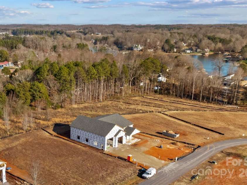 124 Bentley Court, Troutman, NC 28166.  MLS# CAR4328680, YatesRealty ID 52477. 