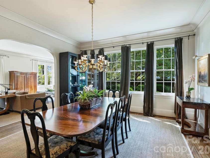 1820 Dilworth Road, Charlotte, NC 28203.  MLS# CAR4417489, YatesRealty ID 52477. 