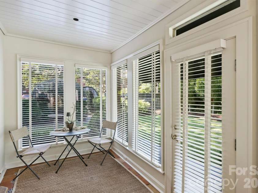 1820 Dilworth Road, Charlotte, NC 28203.  MLS# CAR4417489, YatesRealty ID 52477. 