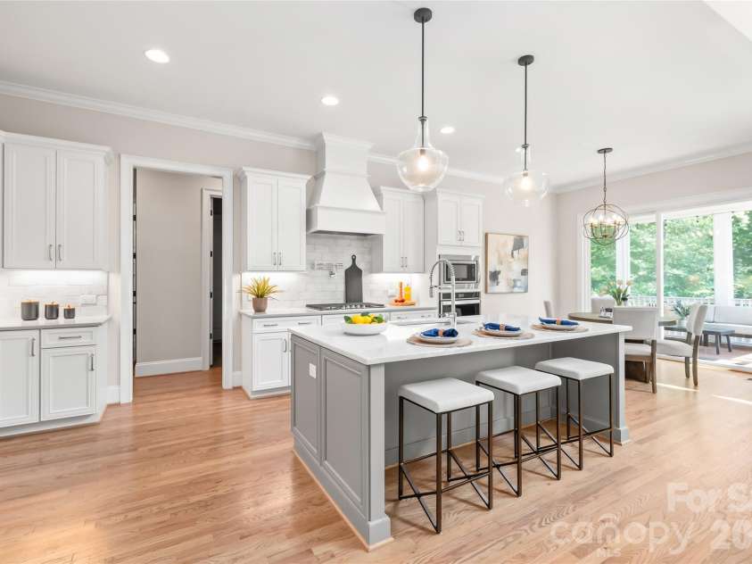 229 South Shore Drive, Belmont, NC 28012.  MLS# CAR4414792, YatesRealty ID 52478. 