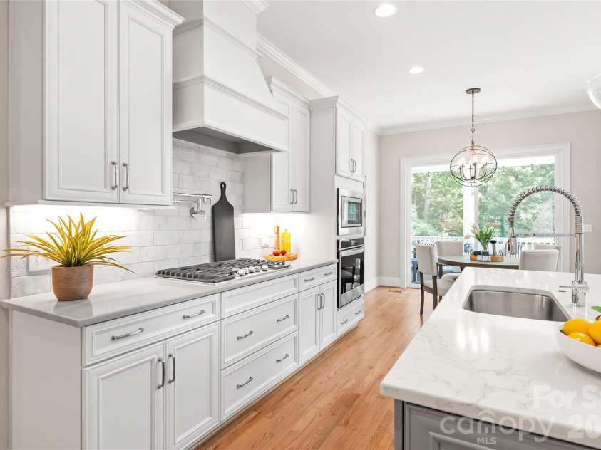 229 South Shore Drive, Belmont, NC 28012.  MLS# CAR4414792, YatesRealty ID 52478. 