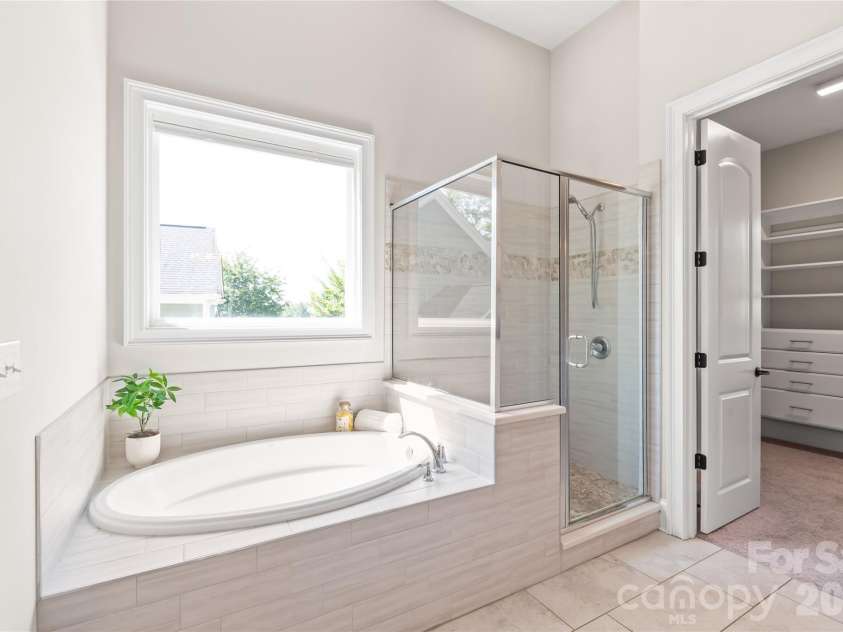 229 South Shore Drive, Belmont, NC 28012.  MLS# CAR4414792, YatesRealty ID 52478. 