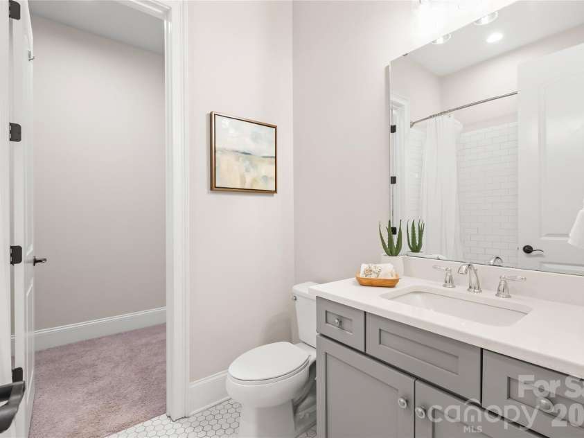 229 South Shore Drive, Belmont, NC 28012.  MLS# CAR4414792, YatesRealty ID 52478. 