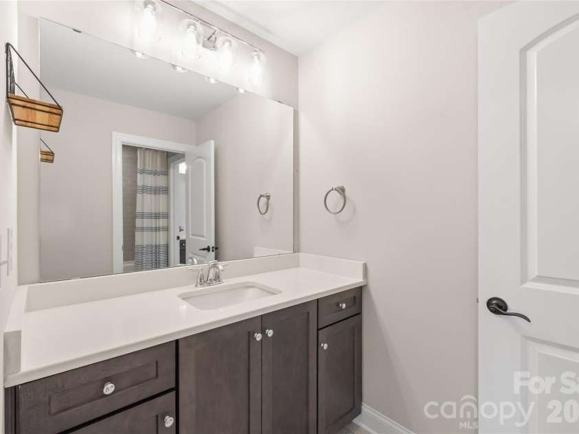 229 South Shore Drive, Belmont, NC 28012.  MLS# CAR4414792, YatesRealty ID 52478. 