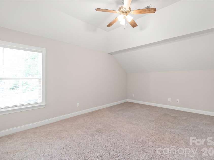 229 South Shore Drive, Belmont, NC 28012.  MLS# CAR4414792, YatesRealty ID 52478. 