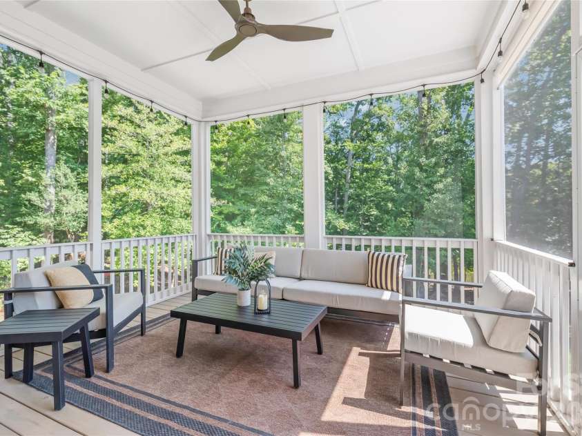 229 South Shore Drive, Belmont, NC 28012.  MLS# CAR4414792, YatesRealty ID 52478. 