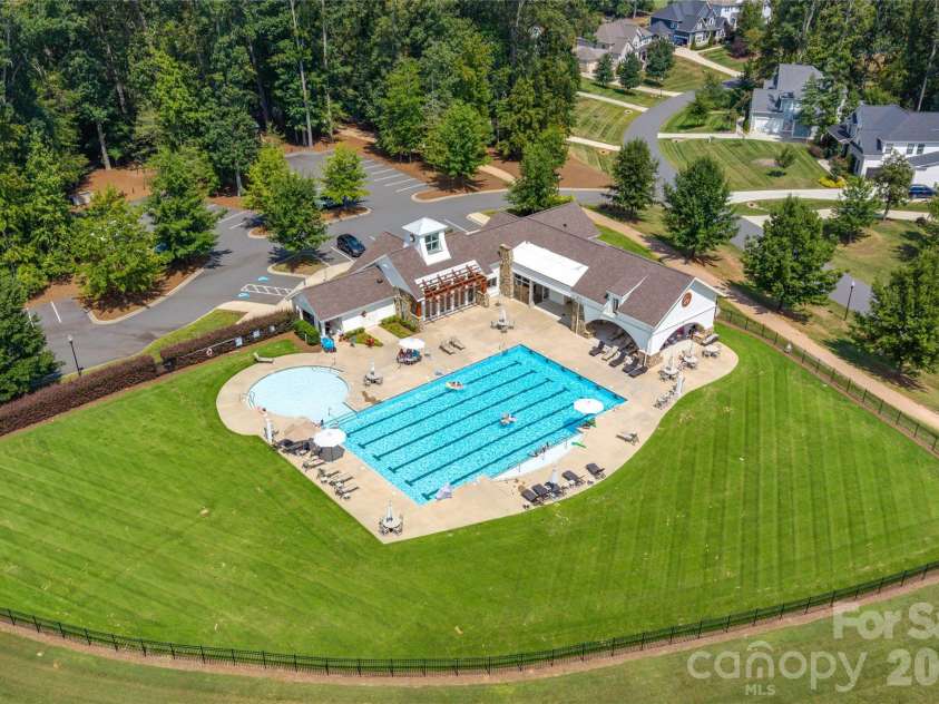 229 South Shore Drive, Belmont, NC 28012.  MLS# CAR4414792, YatesRealty ID 52478. 