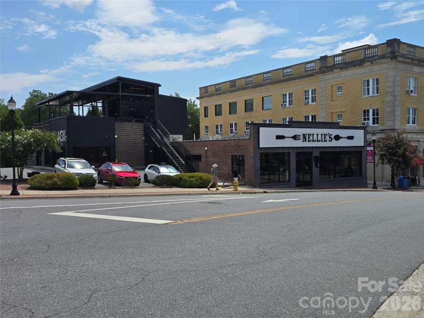 229 South Shore Drive, Belmont, NC 28012.  MLS# CAR4414792, YatesRealty ID 52478. 