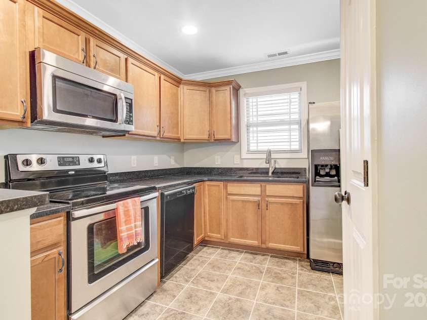 15 Lees Creek Road, Asheville, NC 28806.  MLS# CAR4330522, YatesRealty ID 5248. 