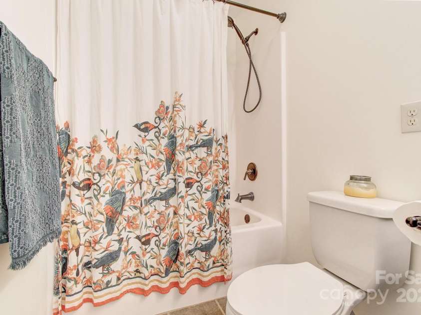 15 Lees Creek Road, Asheville, NC 28806.  MLS# CAR4330522, YatesRealty ID 5248. 