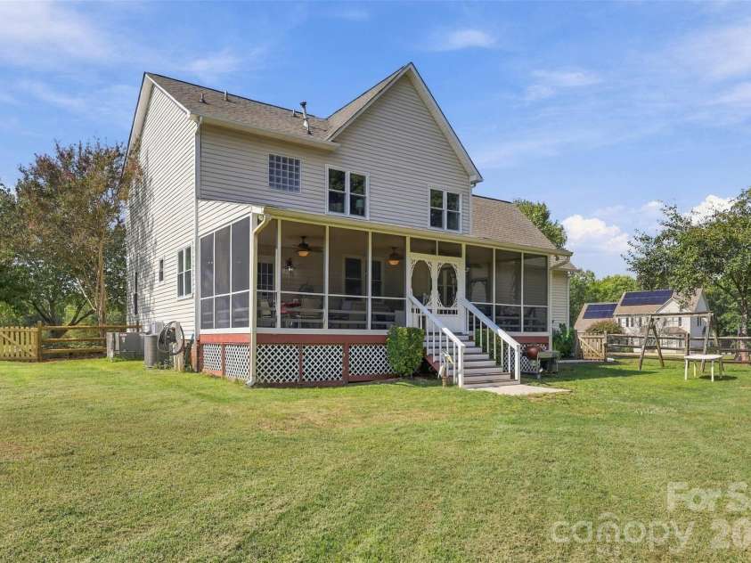 104 Felix Lane, York, SC 29745.  MLS# CAR4424734, YatesRealty ID 52480. Back