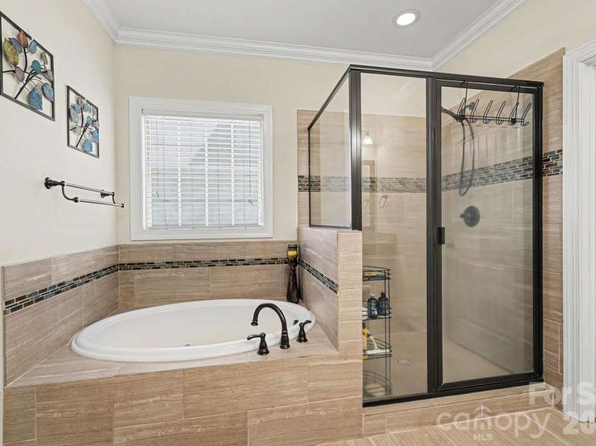 489 Lotus Court, Lewisville, NC 27023.  MLS# CAR4427328, YatesRealty ID 52483. 