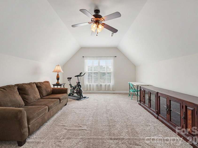 489 Lotus Court, Lewisville, NC 27023.  MLS# CAR4427328, YatesRealty ID 52483. 