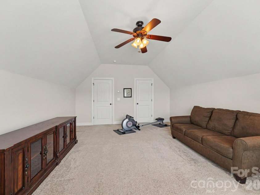 489 Lotus Court, Lewisville, NC 27023.  MLS# CAR4427328, YatesRealty ID 52483. 