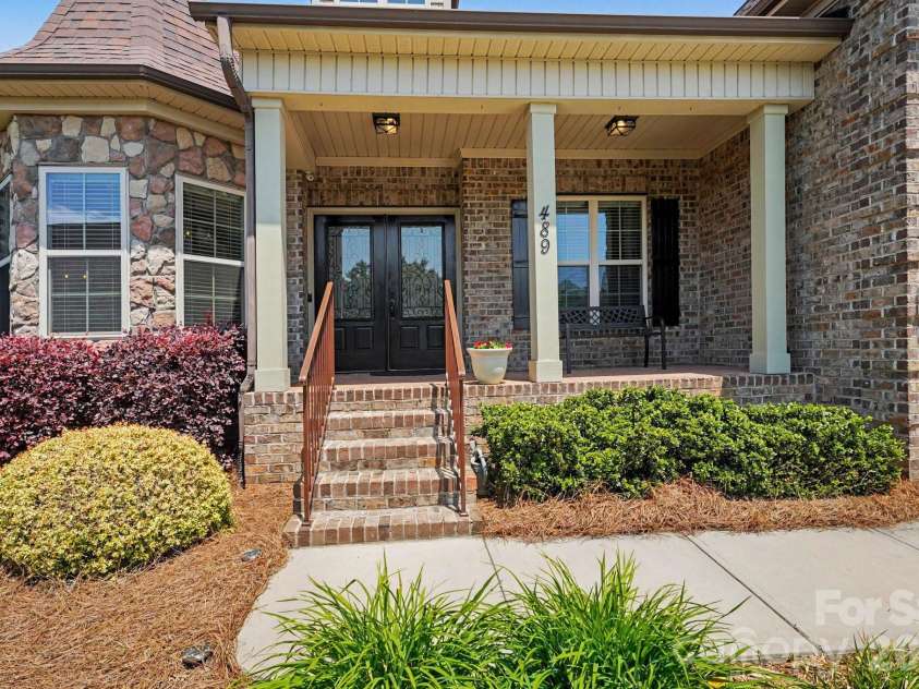 489 Lotus Court, Lewisville, NC 27023.  MLS# CAR4427328, YatesRealty ID 52483. 