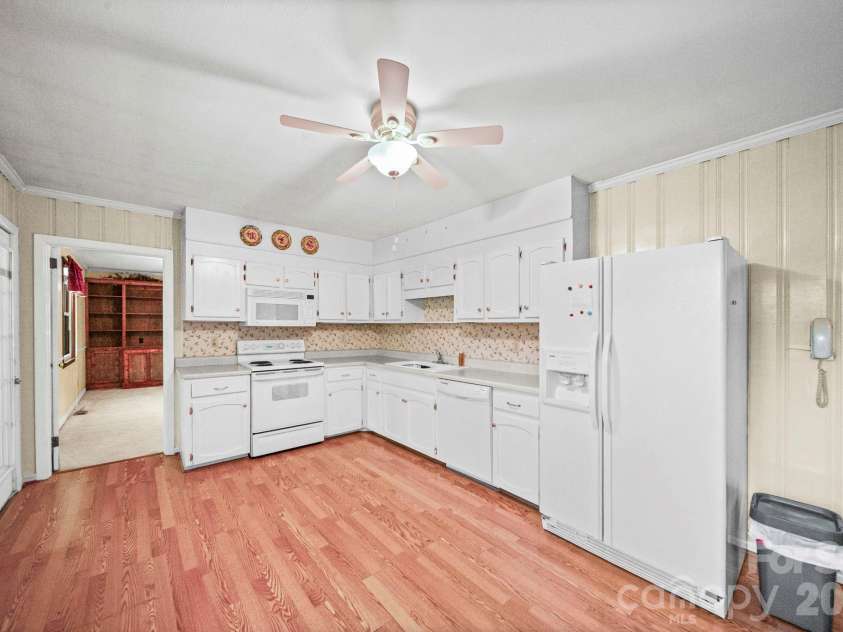 2019 Carol Drive, Gastonia, NC 28054.  MLS# CAR4425027, YatesRealty ID 52485. 