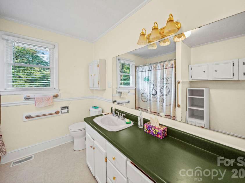 2019 Carol Drive, Gastonia, NC 28054.  MLS# CAR4425027, YatesRealty ID 52485. 