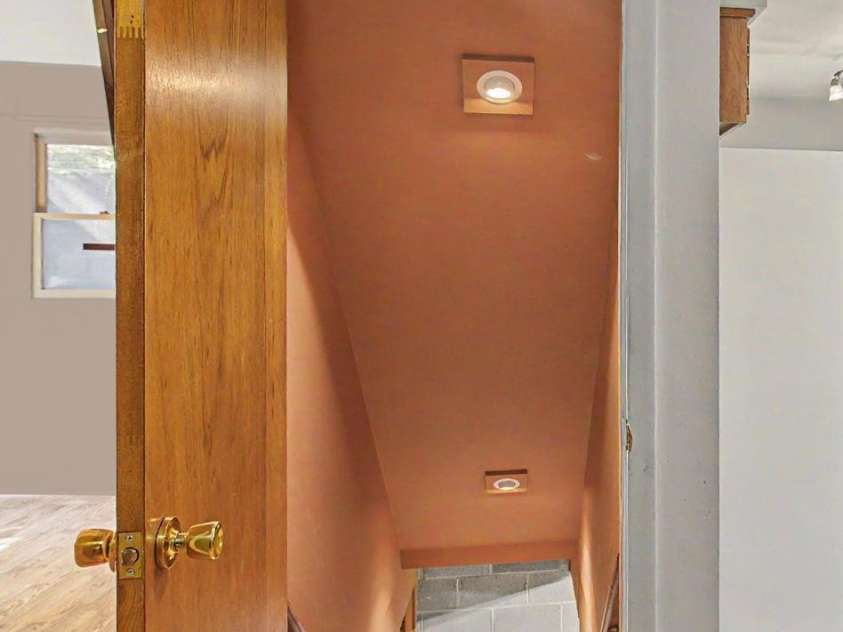21 Coffey Circle, Asheville, NC 28806.  MLS# CAR4424466, YatesRealty ID 52488. 