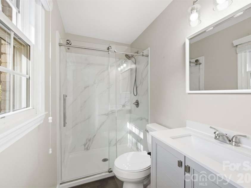 9100 Sandburg Avenue, Charlotte, NC 28213.  MLS# CAR4426781, YatesRealty ID 52489. 