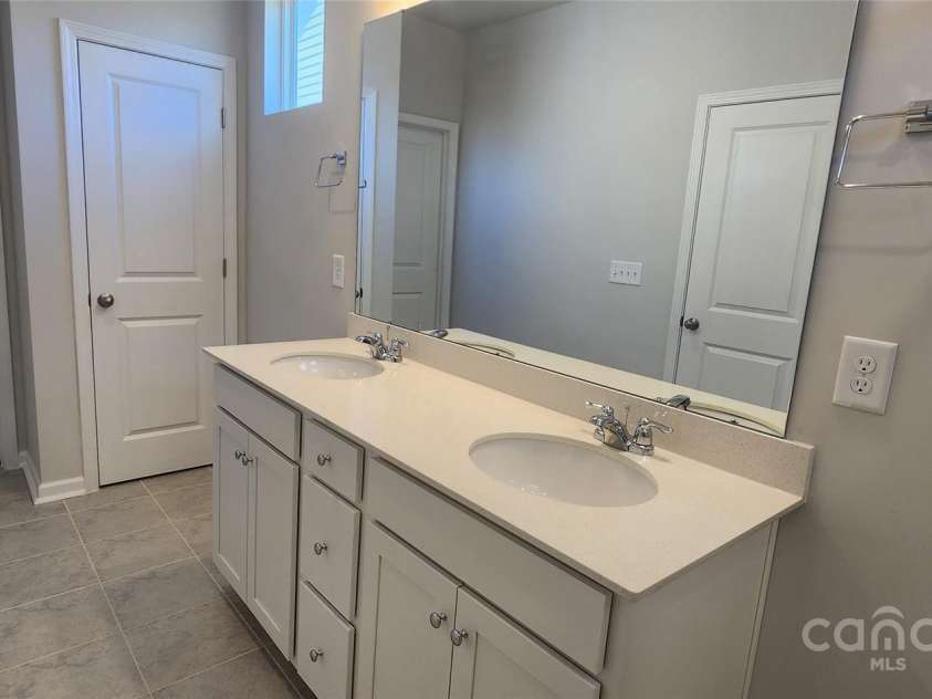 143 Ella Claire Drive, York, SC 29745.  MLS# CAR4187825, YatesRealty ID 5249. Primary Bathroom w/Double Vanity