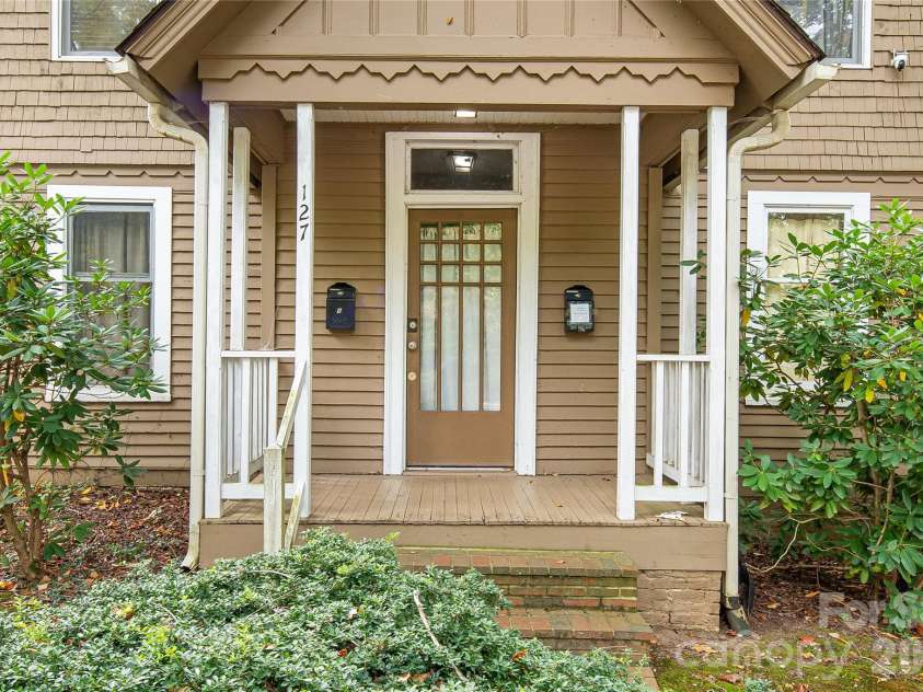 127 Hillside Street, Asheville, NC 28801.  MLS# CAR4425950, YatesRealty ID 52493. 