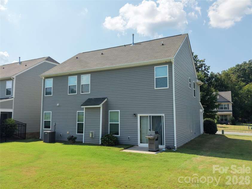 127 Lantern Acres Drive, Mooresville, NC 28115.  MLS# CAR4427663, YatesRealty ID 52495. 