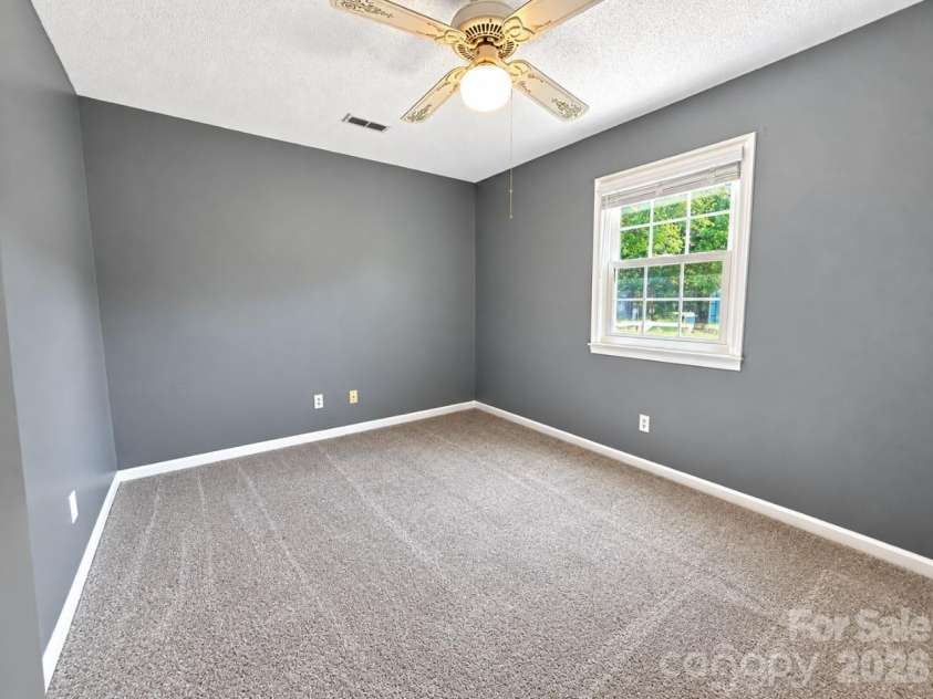 1062 Farm Pond Lane, Rock Hill, SC 29732.  MLS# CAR4427526, YatesRealty ID 52497. 