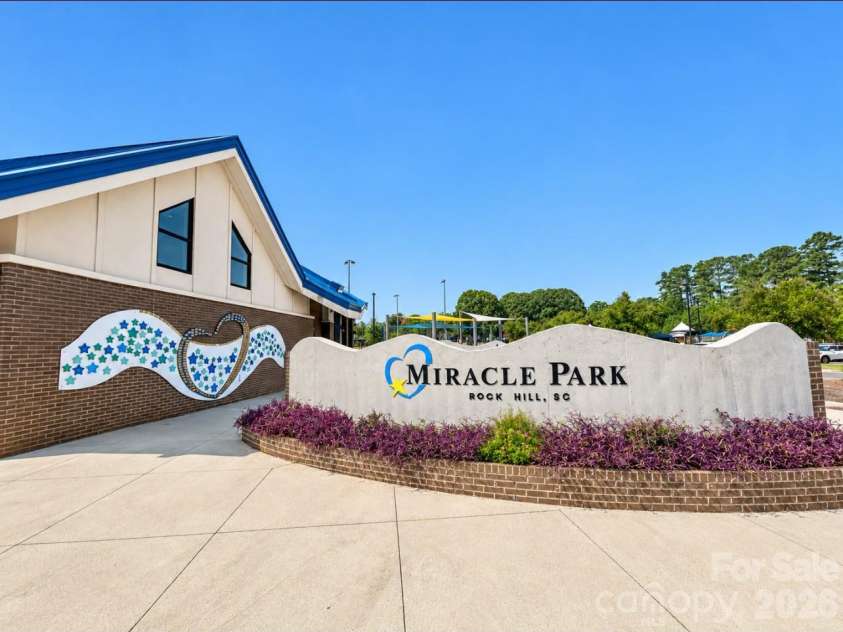 1062 Farm Pond Lane, Rock Hill, SC 29732.  MLS# CAR4427526, YatesRealty ID 52497. 