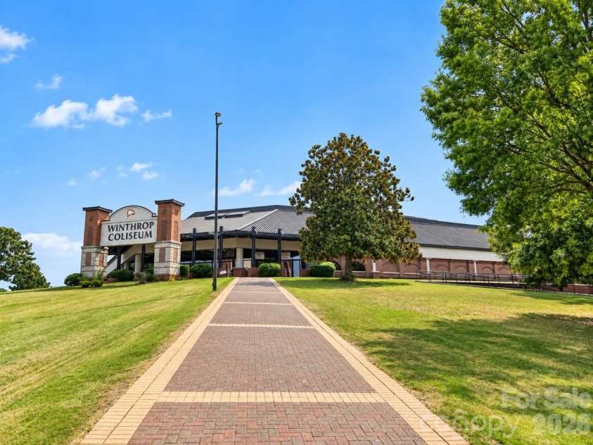 1062 Farm Pond Lane, Rock Hill, SC 29732.  MLS# CAR4427526, YatesRealty ID 52497. 