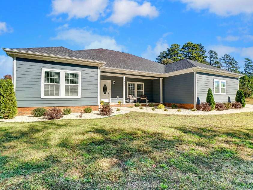 1345 Wildflower Drive, Gastonia, NC 28056.  MLS# CAR4190301, YatesRealty ID 5250. 