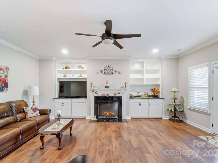 1345 Wildflower Drive, Gastonia, NC 28056.  MLS# CAR4190301, YatesRealty ID 5250. 