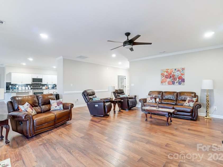 1345 Wildflower Drive, Gastonia, NC 28056.  MLS# CAR4190301, YatesRealty ID 5250. 