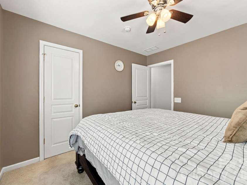14543 Durant Boulevard, Charlotte, NC 28277.  MLS# CAR4426222, YatesRealty ID 52502. Great Storage